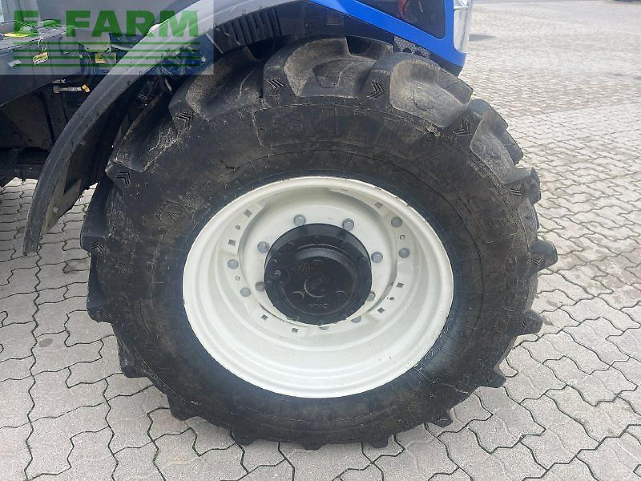 Трактор New Holland td 5.85: фото 8