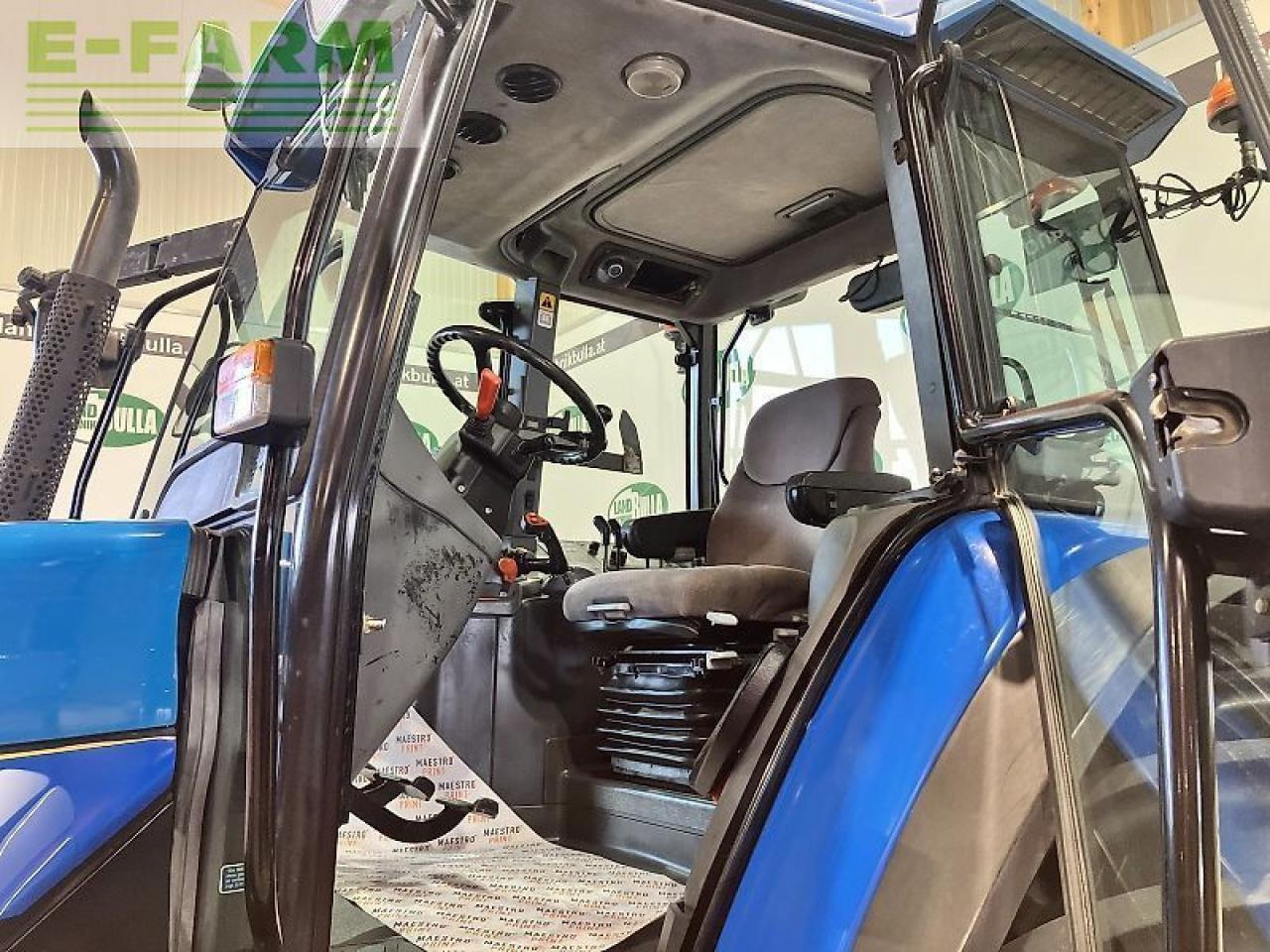 Трактор New Holland tm 150: фото 9