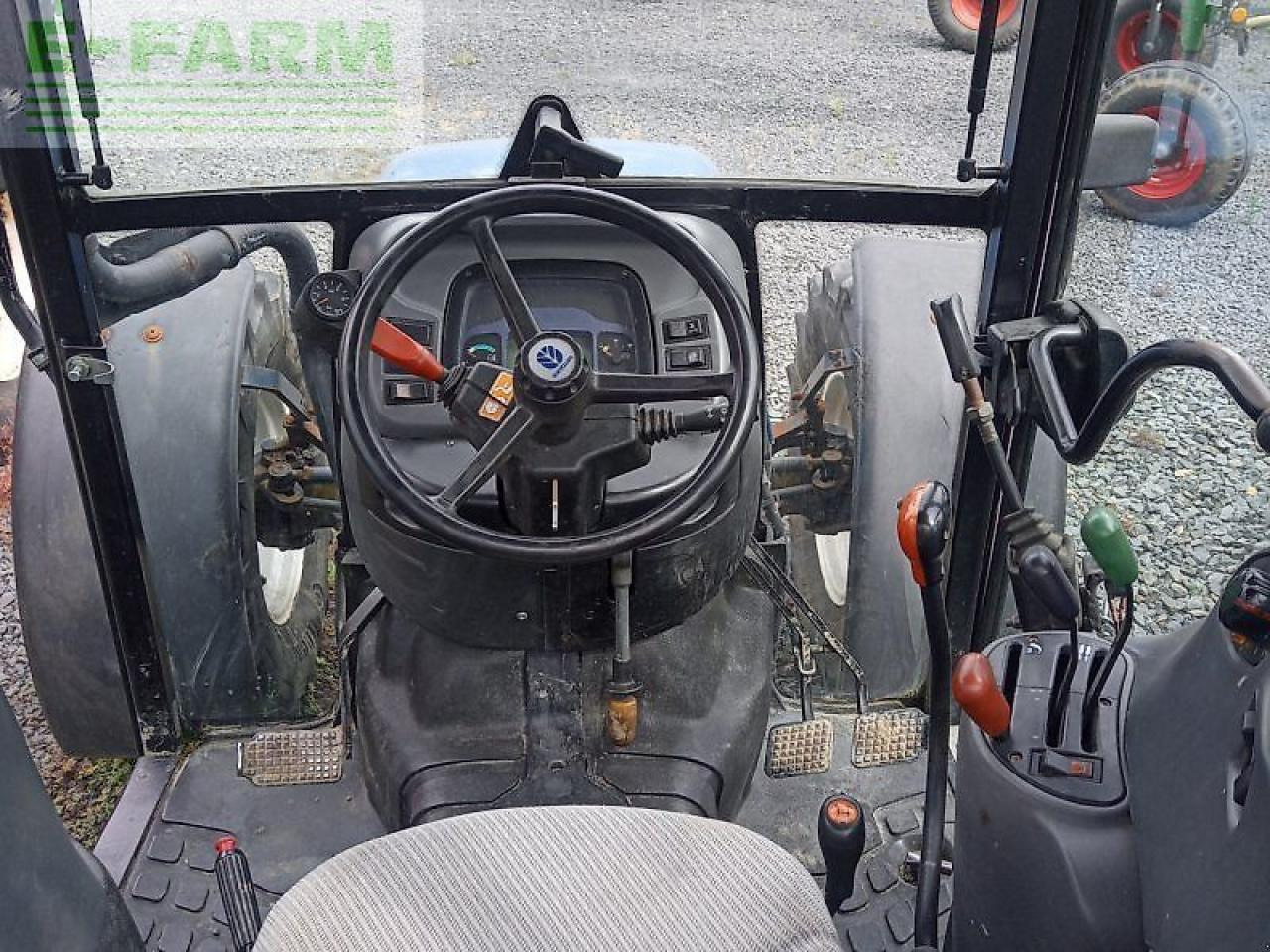 Трактор New Holland tn 75 s S: фото 10