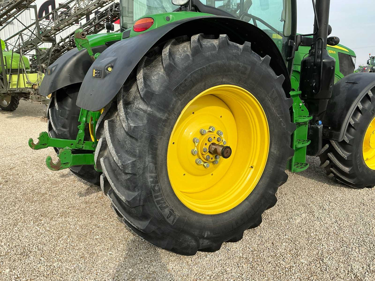 Трактор John Deere 6155R: фото 24