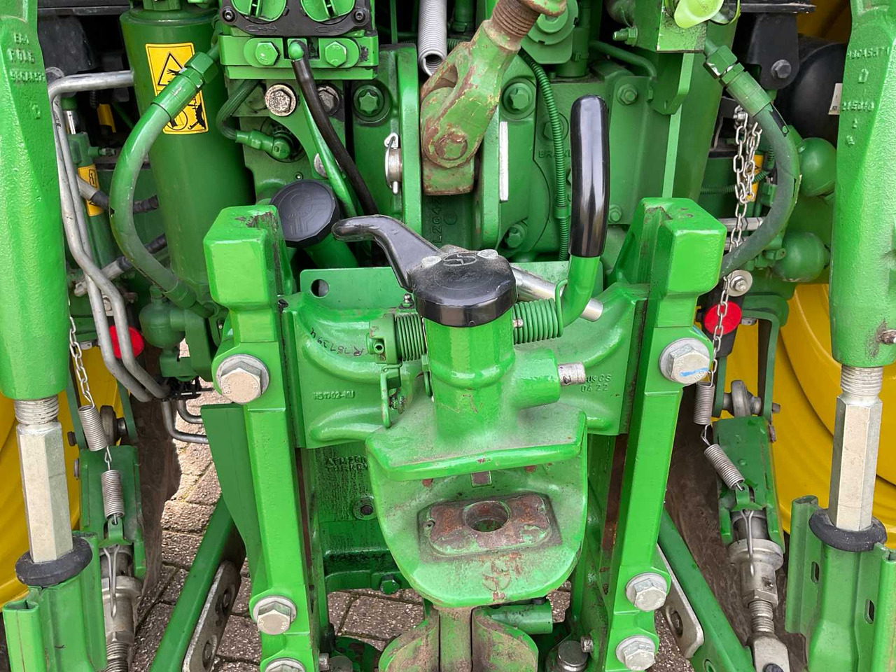 Трактор John Deere 6155R: фото 18