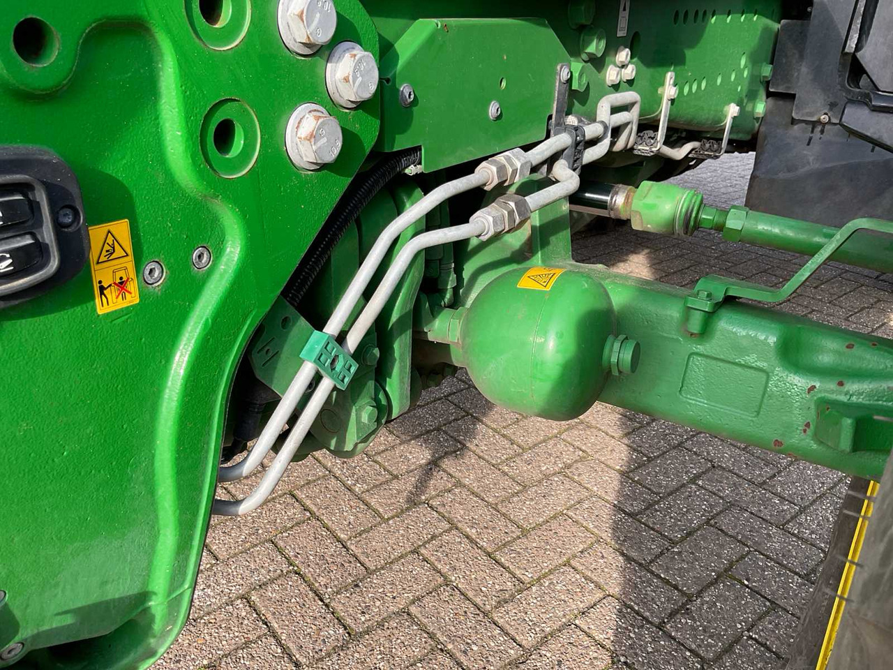 Трактор John Deere 6155R: фото 10