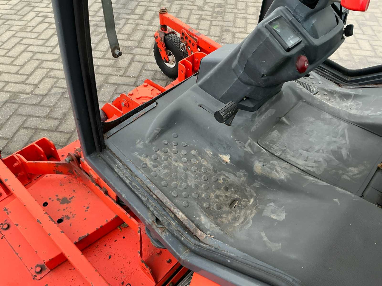 Газонокосилка Kubota F3060: фото 29