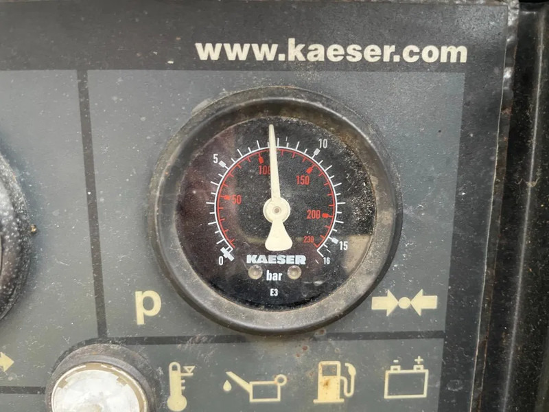 Воздушный компрессор Kaeser M27 Kubota 2,7 m3 / min 7 Bar 18 kW Mobiele Silent Diesel Compressor: фото 17