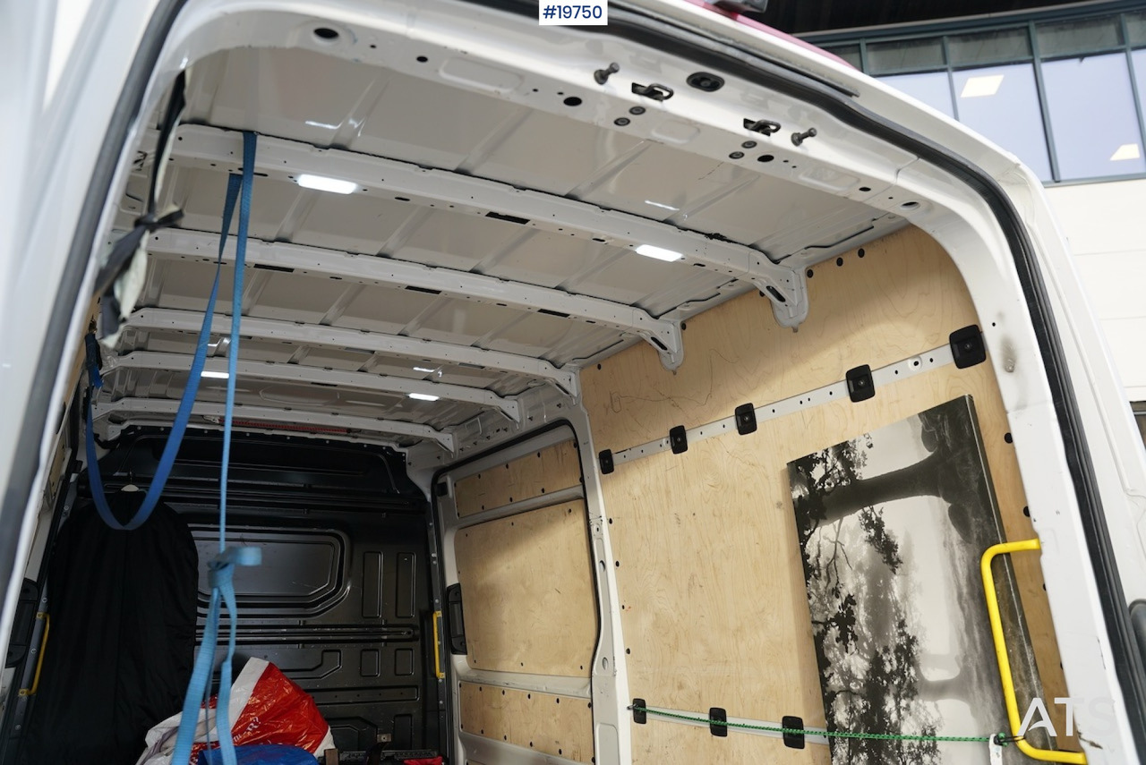 Цельнометаллический фургон Volkswagen Crafter 4 motion: фото 20