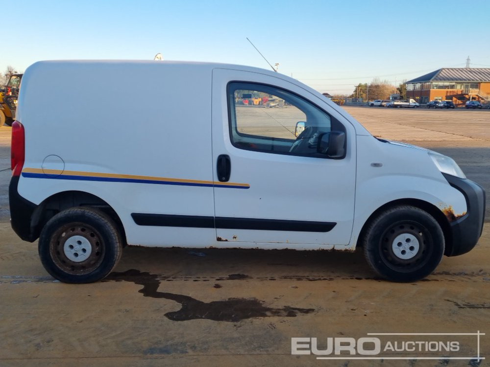 Фургон 2010 Peugeot Bipper: фото 6