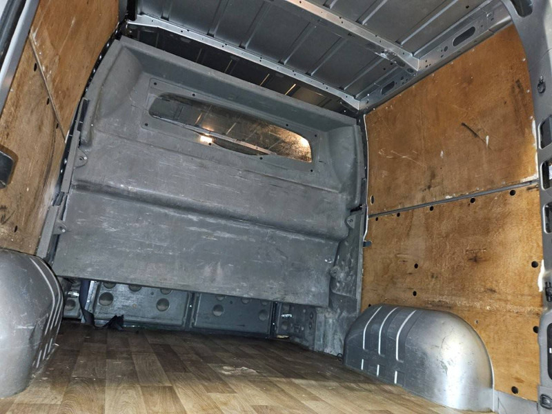 Цельнометаллический фургон Opel Movano (B) P2800 (L1H1) 2.3 CDTi: фото 17